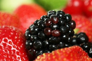 In Beeren steckt Vitamin C, welches ein starkes Antioxidans ist - Blog ConnyPURE