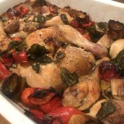 Rezept für Hühnerkeulen mit Gemüse aus dem Ofen - ConnyPURE
